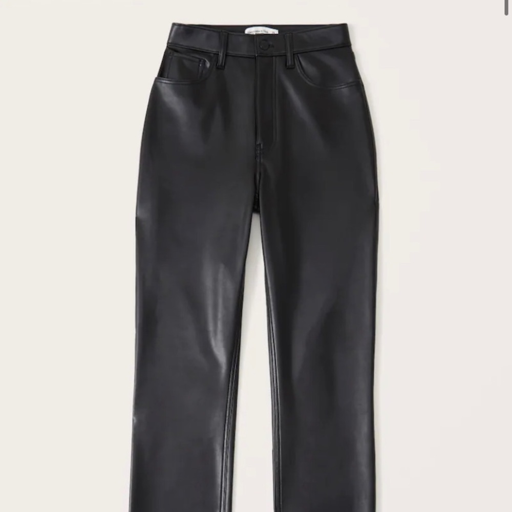 Curve Love Vegan Leather 90s Straight Pants